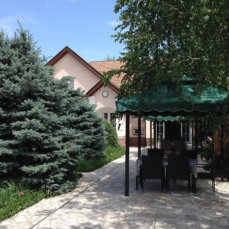 Astoria Garden Bishkek Exterior foto